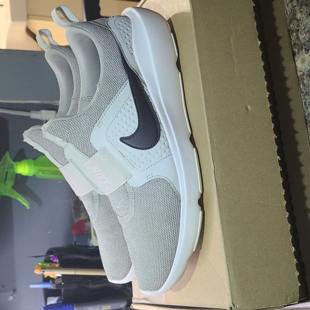 Nike Ad comfort pure platinum